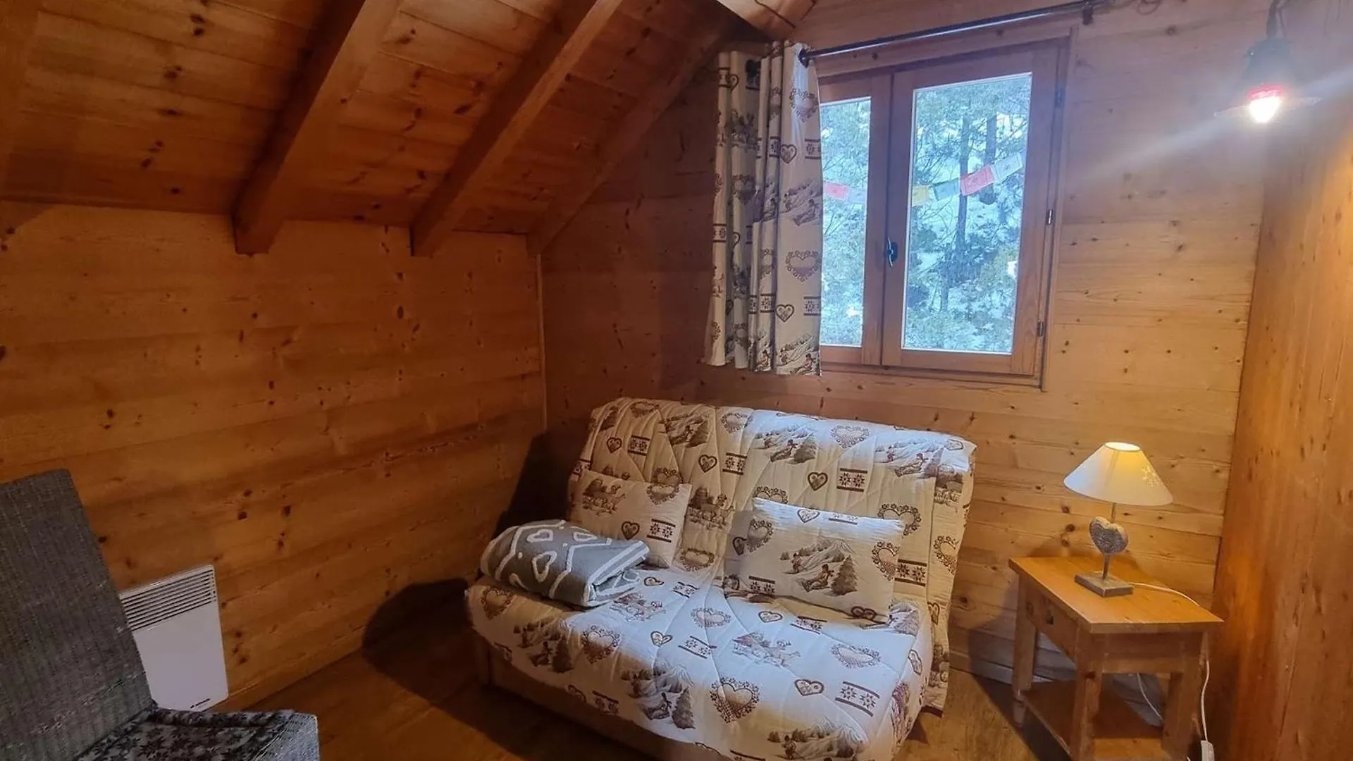 Chalet 6 Pers Avec Spa, Terrasse Plein Sud A Saint-Michel-De-Chaillol - Fr-1-393-22